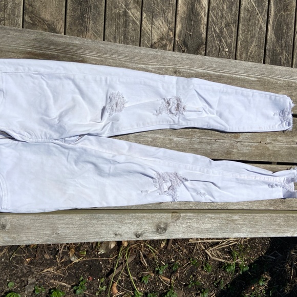 American Eagle jeans, size 2 - Picture 3 of 3